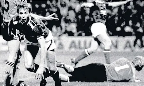  ?? Pictures: DCT. ?? Clockwise, from top: Dundee celebrate after Claudio Caniggia’s strike put them ahead in 2000; Tommy ‘Cobra’ Coyne wheels away after beating United keeper Billy Thomson in the 3-1 win in 1987; 1986 man-ofthe-match Jim Duffy.