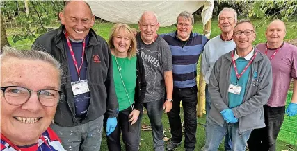  ?? ?? ● Members of the DIY Club and Wooden Spoon join Deputy Head, Anne Butchard (third left)