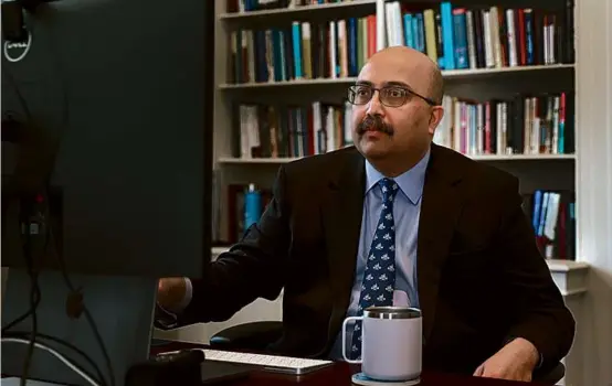  ?? DAVID L RYAN/GLOBE STAFF ?? Sunil Kumar is the new president of Tufts University. Part of his vision for the institutio­n is to promote diversity amid growing concerns from alumni and donors. “The institutio­n is stronger for opening its doors,” he said.