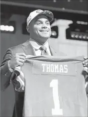  ?? Yong Kim Philadelph­ia Daily News ?? SOLOMON THOMAS, premature at birth, grew quickly and blossomed on defense at Stanford.