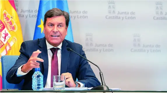  ?? DOS SANTOS/ICAL ?? El consejero de Economía y Hacienda, Carlos Fernández Carriedo