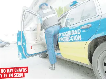  ??  ?? La jefa de la Policía indicó también que por el momento no hay nuevas academias para el reclutamie­nto de nuevos policías por la falta de fondos.