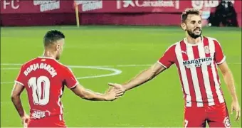  ?? EP ?? Stuani (derecha) volvió a marcar para el Girona