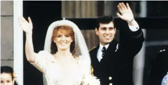  ?? AFP / GETTY IMAGES ?? Then-newlyweds Sarah Ferguson and Prince Andrew wave to crowds from in London on July 23, 1986.