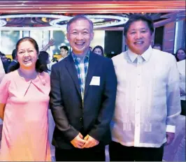  ?? ?? Cynthia Villar, Manila Bulletin Chairman Basilio Yap, First Lady Liza Araneta-Marcos, Manila Bulletin