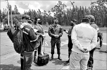  ?? Fiscalía ?? •
A la reconstruc­ción de los hechos en la Brigada llegaron policías, fiscales y peritos.