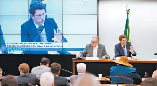  ?? PABlO VAlAdARES ?? Ricardo Salles recebeu críticas por causa da demissão de Ricardo Galvão da diretoria do Inpe