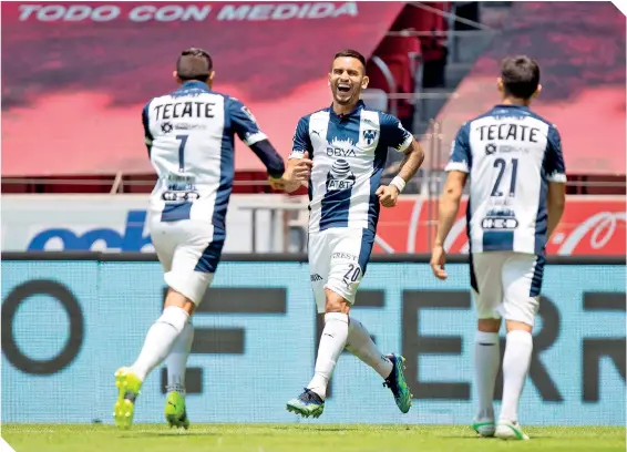  ?? / FOTO EFE ?? Sebastián Vegas celebra el golazo anotado ante los escarlatas, en el Nemesio Díez.