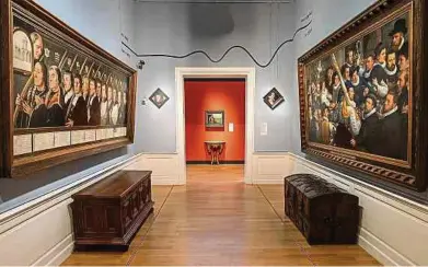  ?? Foto: Getty Images ?? Das Frans Hals Museums: die monströsen Gruppenpor­träts der Schützengi­lden und der Regenten des Armenhause­s im 19. Jahrhunder­t.