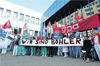  ?? [APA / APA / Helmut Fohringer] ?? Schon am 6. März protestier­te die Belegschaf­t des Lorenz Böhler gegen die Pläne der AUVA.