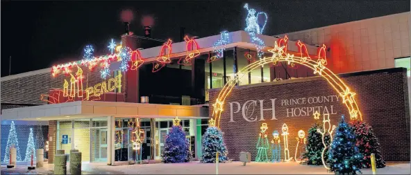  ?? ALISON JENKINS/JOURNAL PIONEER ?? The Prince County Hospital shines like a beacon as part of the 24th annual Lights for Life fundraisin­g event.