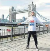  ?? REUTERS ?? Mo Farah poses ahead of the London Marathon on Saturday.