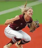  ?? Jason Fochtman / Staff photograph­er ?? Deer Park’s Haidyn Hardcastle celebrates after making a play during the first inning.