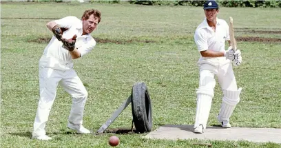  ??  ?? Unusual field: an unorthodox session for Boycs and David Bairstow in the West Indies in 1981