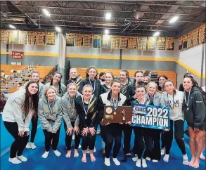  ?? Dan Nowak / Hearst Connecticu­t Media ?? Hand celebrates winning the Class S gymnastics title on Saturday.