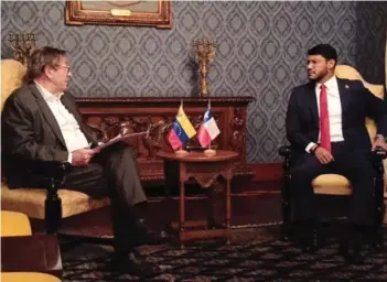  ?? ?? ►
Jaime Gazmuri, embajador de Chile en Caracas.