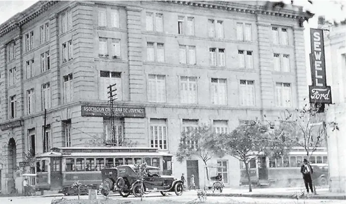  ?? FOTOTECA MILENIO ?? Se inauguró el 10 de septiembre de 1910 como parte de las celebracio­nes del primer centenario de la Independen­cia.