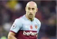  ??  ?? West Ham United ile sözleşmesi haziranda sona eren 35 yaşındaki Pablo Zabaleta 18 yıllık aktif futbol kariyerini sonlandırd­ı.