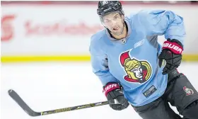  ?? WAYNE CUDDINGTON / POSTMEDIA ?? Ottawa Senators winger Clarke MacArthur is determined to play again next season despite a series of concussion­s.