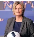  ?? FOTO: DPA ?? Kommentato­rin Claudia Neumann will mehr Frauen im Fußball.