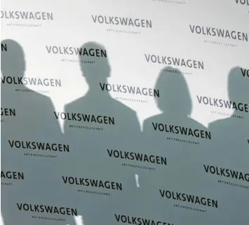  ?? Foto: Julian Stratensch­ulte, dpa ?? Noch bleibt offen, wer bei VW und Audi den Abgas‰betrug befohlen hat.