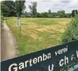  ??  ?? Die Wiese am Gartenbauv­erein wird im Volksmund „Teersee“genannt.