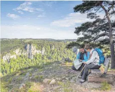  ?? FOTO: DONAUBERGL­AND GMBH ?? Die Besucher der weltgrößte­n Urlaubsmes­se, CMT, können sich ab dem morgigen Samstag in Stuttgart über die Angebote des Donaubergl­ands informiere­n.