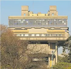  ??  ?? La Biblioteca Nacional permanece cerrada al público en general.