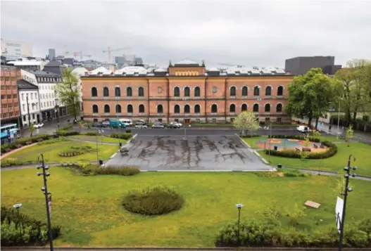  ?? Foto: Jan Tomas Espedal ?? ⮉ Hva skjer egentlig med det gamle museumsbyg­get på Tullinløkk­a i Oslo? Planene er uvisse.