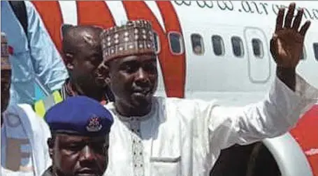  ??  ?? Senator Babakaka Garbai arriving Maiduguri airport two days after submitting his nomination form for the Borno State APC governorsh­ip primaries