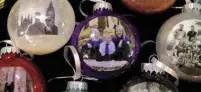  ??  ?? Honor and celebrate family with family picture ornaments.