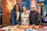  ?? ?? CELEBRITY CHEF
Dal 2022 su Tv8, è il programma di Alessandro Borghese (a sinistra) con la giornalist­a Angela
Frenda e lo chef Enrico Bartolini