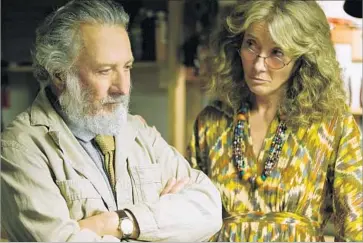  ?? Netf lix ?? DUSTIN HOFFMAN, who plays a sculptor and father, with Emma Thompson in “The Meyerowitz Stories.”
