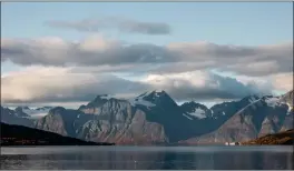  ?? FOTO: ARE BERGSET ELVESTAD ?? SURT: Det blir noen dager med fint høstvaer. Men søndag snur det.