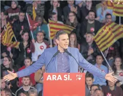  ??  ?? WANTS TO END POLITICAL PARALYSIS: Socialist candidate Pedro Sanchez gives a speech in Barcelona on Friday ahead of a general election to be held today.