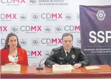  ??  ?? En conferenci­a, el jefe del Estado Mayor Policial, Víctor Hugo Ramos, dijo que la protección no sólo se le da a periodista­s, sino a la población en general.