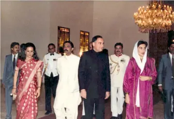  ??  ?? A file photo of Sonia Gandhi, Asif Ali Zardari, Rajiv Gandhi and Benazir Bhutto at a state dinner in Islamabad 1989