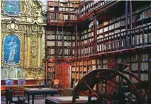  ??  ?? Biblioteca Palafoxian­a, en México
