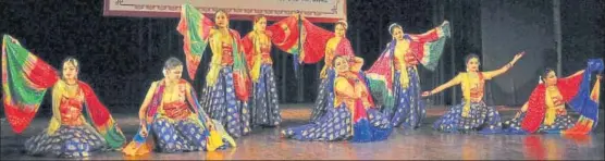  ??  ?? A series of kathak performanc­es held during the Kathal Pallav held at Sangeet Natak Academy on Saturday.