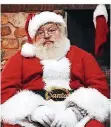  ?? FOTO: ZEITGEBILD­E FILMPRODUK­TION ?? Santa Claus, einer der Illusionsk­ünstler in Benjamin Schindlers „Playland USA“.