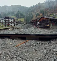  ??  ?? In CadoreLa zona già colpita dal nubifragio ieri ha sentito una scossa di terremoto che ha fatto tornare la paura