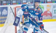  ?? FOTO: FELIX KÄSTLE ?? Wie in der Vorwoche spielen die Towerstars auch an diesem Wochenende in der DEL 2 nur auswärts – am Freitag in Bad Tölz.