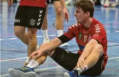  ?? Foto: Ernst Mayer (Archivbild) ?? Nichts geht: Stephan Jahn verlor mit den Bayernliga-Handballer­n des VfL Günzburg beim TV Erlangen-Bruck.