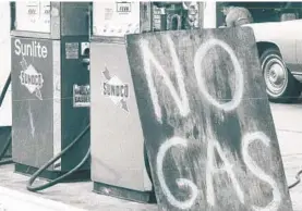  ?? 1979 BALTIMORE SUN PHOTO ?? On May 13, 1979, there was no gas available at the Sunoco station in the 4500 block of Falls Road. Earlier in the decade, people waited in line for hours to buy a few gallons.