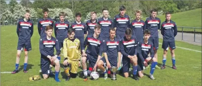  ??  ?? Saints Under 16s were presented with the DFDL Under 16 league championsh­ip trophy.