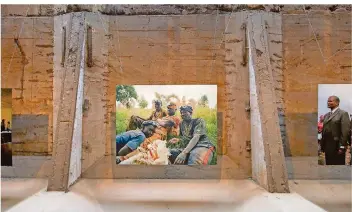  ?? FOTO: OLIVER DIETZE/DPA ?? Das Weltkultur­erbe Völklinger Hütte empfängt wieder Besucher. Dort läuft zurzeit die sehr sehenswert­e Ausstellun­g „Afrika – Im Blick der Fotografen“(wir berichtete­n).