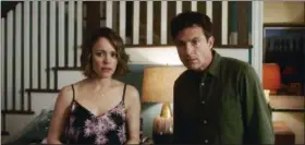  ?? WARNER BROS. ENTERTAINM­ENT VIA AP ?? This image released by Warner Bros. Entertainm­ent shows Rachel McAdams, left, and Jason Bateman in a scene from “Game Night.”