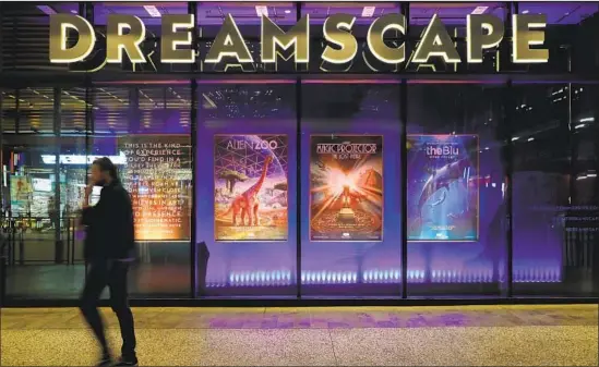  ?? Gary Coronado Los Angeles Times ?? DREAMSCAPE IMMERSIVE, headquarte­red in Culver City, offers location-based VR entertainm­ent at the Westfield Century City shopping mall in Los Angeles.