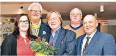  ?? FOTO: PRÜMEN ?? Der neue Vorstand der Grefrather SPD mit (von links) Jessica Steinmülle­r, Hugo Bellgardt, Bernd Bedronka, Jörg Süselbeck und Ulrich Horst.