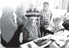  ??  ?? Bung and other Umno Sabah leaders in Semenyih during the recent by-election.